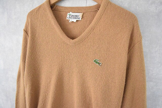 70's IZOD LACOSTE ロゴワッペン Vネックアクリルニットセーター S 70年代 70s アイゾッドラコステ ベージュ 【古着】 【ヴィンテージ】 【中古】 【メンズ店】