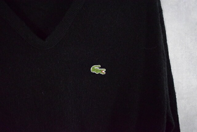 80's LACOSTE ワンポイントロゴ Vネック アクリルニットセーター BLACK 80年代 80s ラコステ ブラック 黒 【古着】 【ヴィンテージ】 【中古】 【メンズ店】