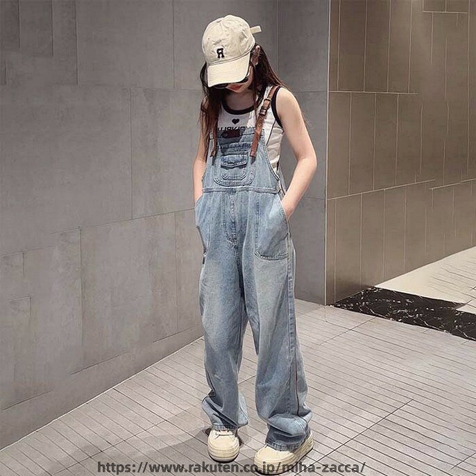 商品デニムサロペット素材コットン、ポリエステルサイズ120cm ウエスト68cm ヒップ84cm ズボン丈73cm130cm ウエスト72cm ヒップ88cm ズボン丈79cm140cm ウエスト76cm ヒップ92cm ズボン丈85.5cm150cm ウエスト80cm ヒップ96cm ズボン丈92cm160cm ウエスト84cm ヒップ100cm ズボン丈98.5cmご了承いただきたいこと:・採寸サイズなので若干の誤差がある場合がございます。・お使いのモニターの設定状況により、実際のカラーの色味と異なる場合ございます。・機械による生産過程において、どうしても生地を織る際の糸の継ぎ目や多少のほつれ等が生じている場合がございます。・万が一、欠品の場合、メールにてご連絡いたします。以上を、ご了承の上お買い求め下さいませ。メーカー希望小売価格はメーカーカタログに基づいて掲載していますデニムサロペット 子供服 オーバーオー キッズ オーバーオール 超目玉商品 120cm(身長115-125) 130cm(身長125-135) 140cm(身長135-145) 150cm(身長145-155) 160cm(身長155-165)