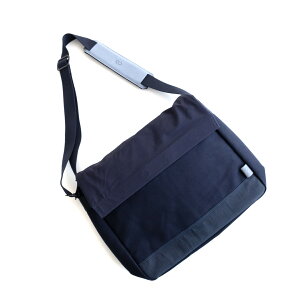 C6 RNA Messenger Bag 13 (Navy) C1667 シーシックス メッセンジャー CORDURA コーデュラ ナイロン バッグ ユニセックス 男女兼用 メンズ 送料無料