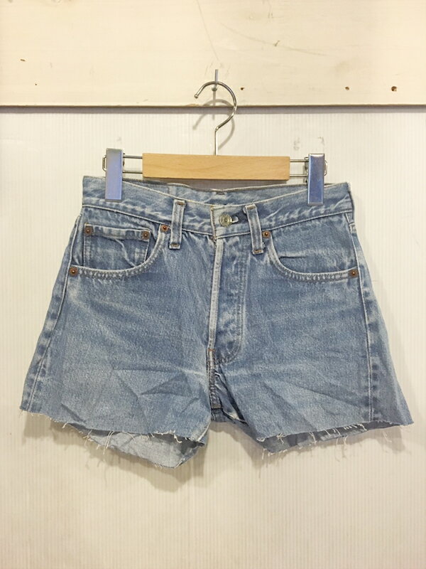 レディース VINTAGE Levi's #501 RED LINE DENIM CUT OFF SHORTS/リーバイス 赤耳 カットオフ ショーツ サイズ：W27 色落ち Made in U.S.A 【ジーンズ】【Levis】【古着】 【中古】【古着屋mellow楽天市場店】