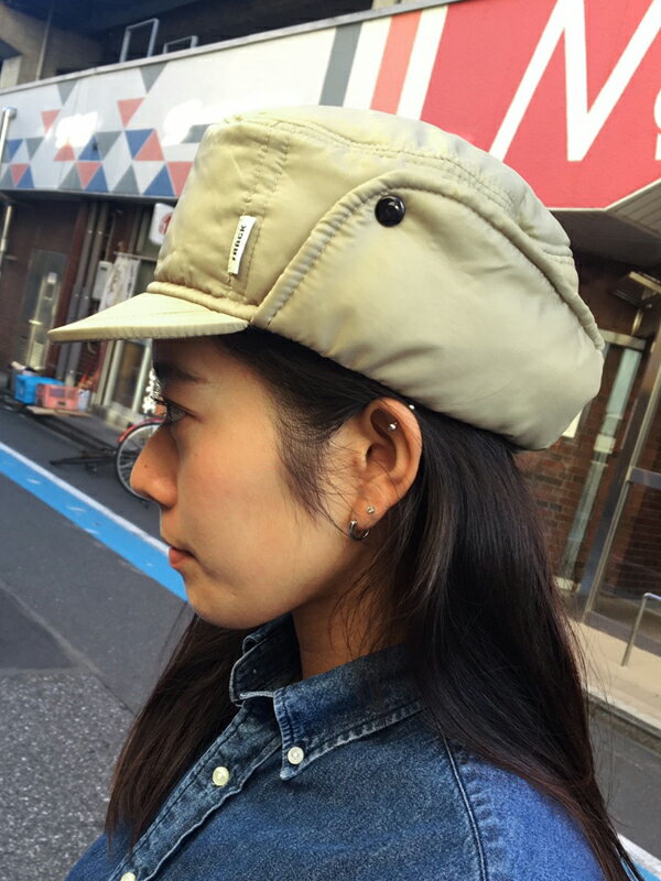 NEW NAYLON SAND WINTER HAT/中綿 耳あて ミリタリー ナイロン キャップ ベージュ【サイズ：S-M/L-XL】【MA-1】【レディース】【ヨーロッパ古着】【帽子】【ワークキャップ】【ボンバーキャップ ボンバーハット】【古着屋mellow楽天市場店】【新品】