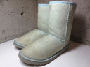 【今がお得★ポイント10倍でゲット】【中古】 UGG Classic Short/アグ クラシックショート シープスキンブーツ 水色 レディース【24〜24.5...