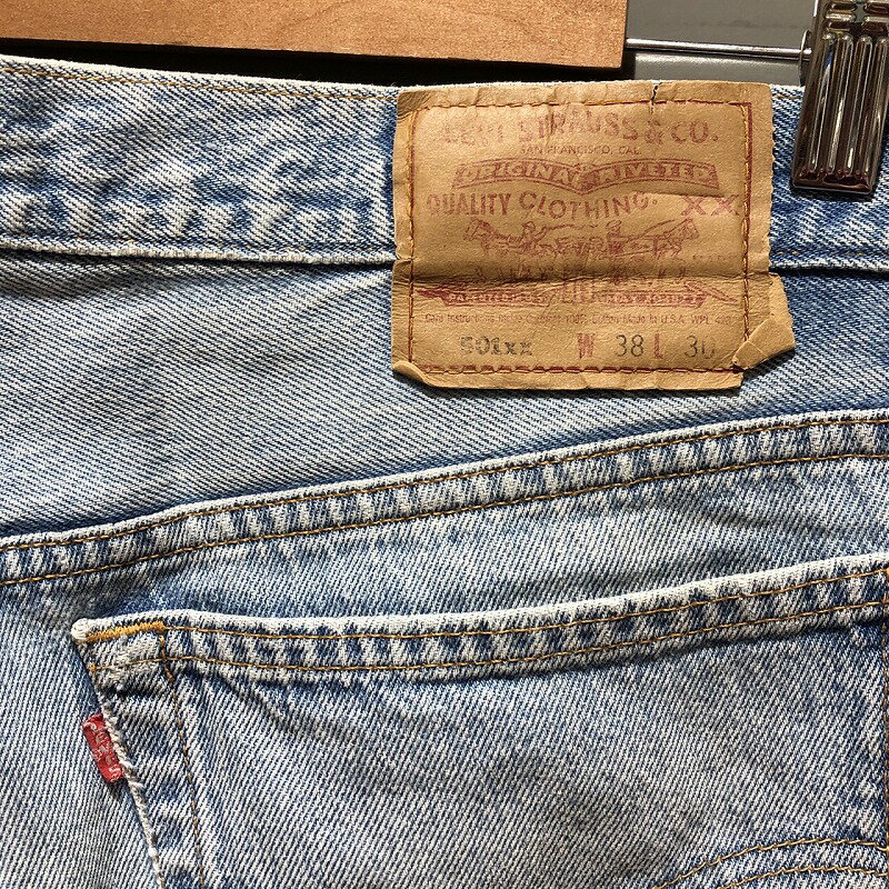 アメリカ製 リーバイス Levi's 501 デニム パンツ ストレート クラッシュデニム レングス短め サイズ：W36.5 L27.5 ビッグサイズ Made in U.S.A【中古】