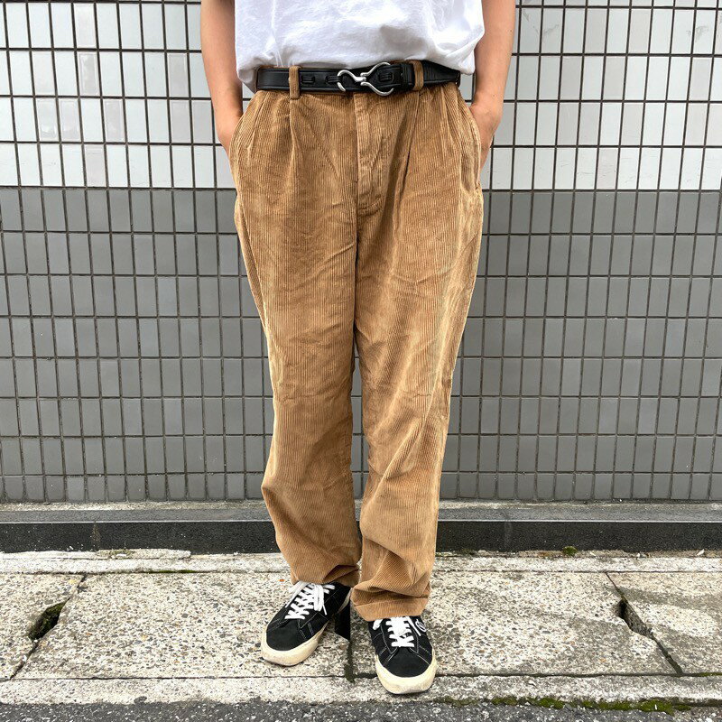 US古着 ブルックスブラザーズ BROOKS BROTHERS ELLIOT 太畝 コーデュロイ パンツ ツータック サイズ：W34 L32.5 ライトブラウン 【中古】