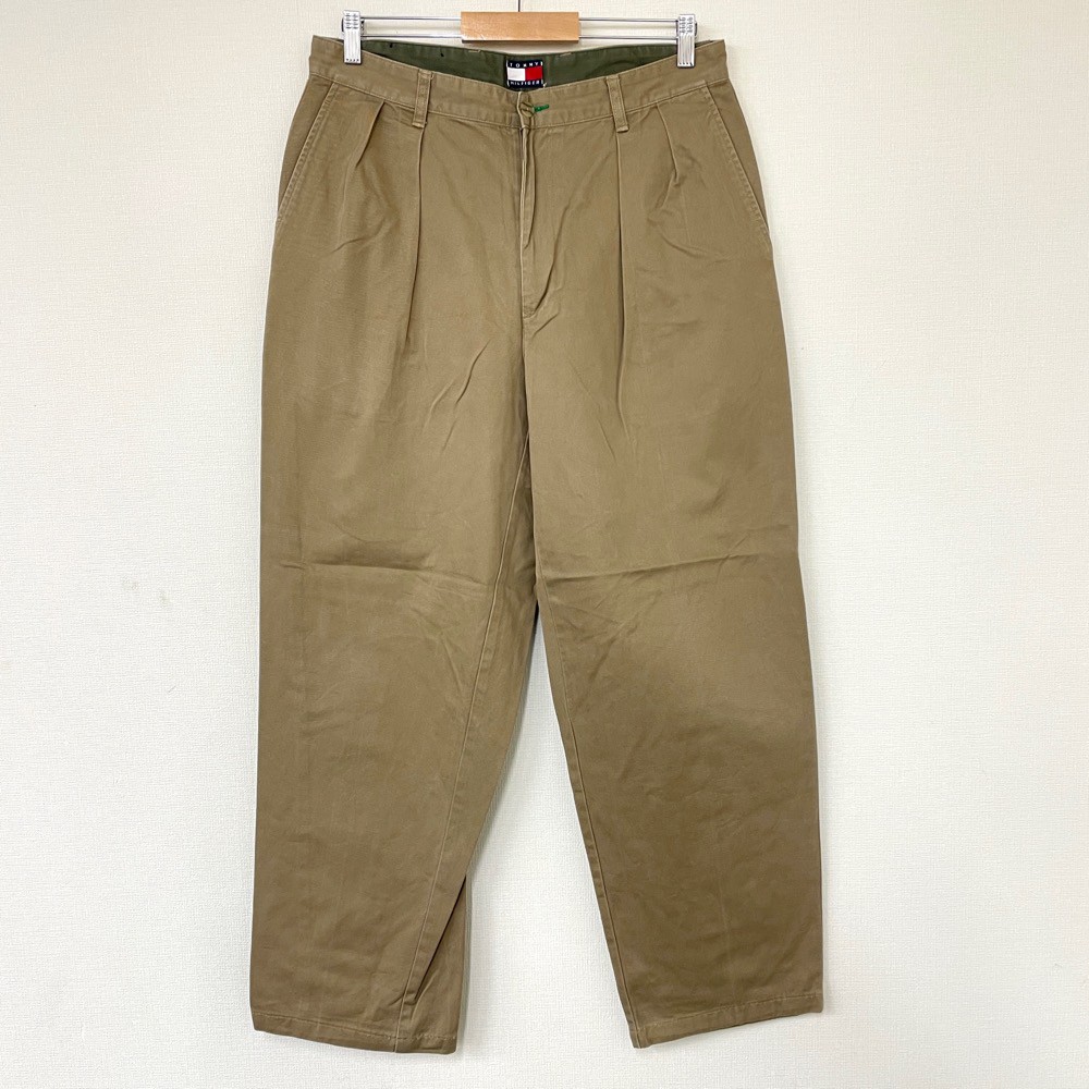 ★30%OFFクーポン対象★トミー ヒルフィガー TOMMY HILFIGER チノパンツ ツータック ロゴ ワンポイント 刺繍 サイズ:W34 L30 ベージュ【古着】 古着 【中古】 中古 mellow 【古着屋mellow楽天市場店】