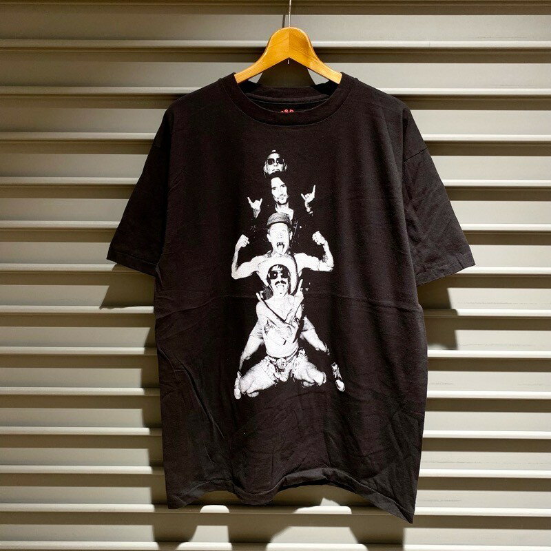 新品 レッド・ホット・チリ・ペッパーズ Tシャツ クルーネック バンドT メール便