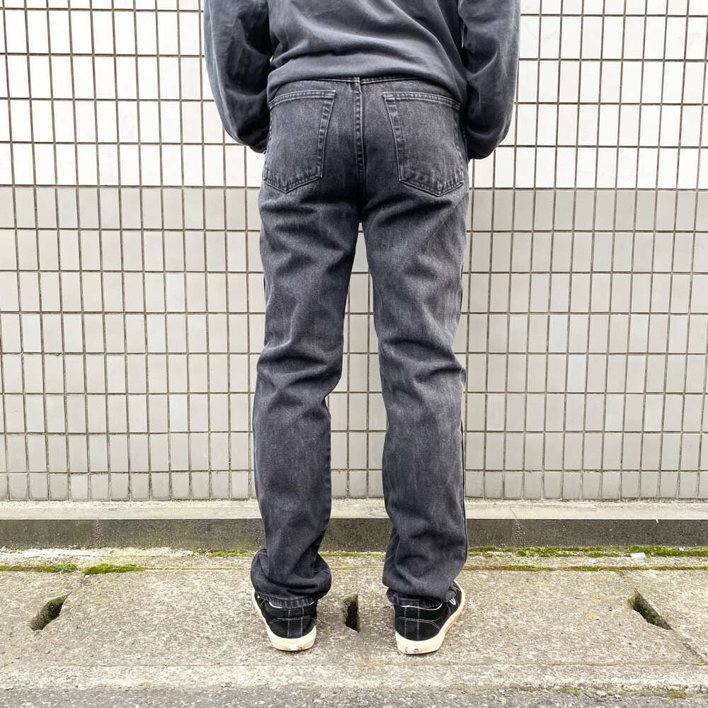 US古着 ラスラー RUSTLER ブラック デニム パンツ テーパード E7621CB サイズ：W32 L33 【中古】