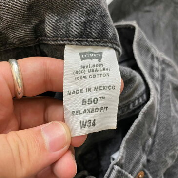 リーバイス Levi's 550 デニム ショートパンツ 無地 色落ち RELAXED FIT サイズ:W34 ブラック 【古着】 古着 【中古】 中古 mellow 【あす楽対応】【古着屋mellow楽天市場店】