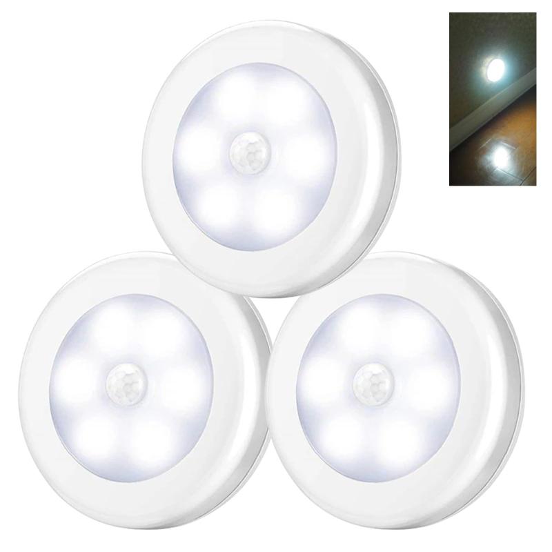 人感センサーライト 室内 屋内 LED フットライト ナイトライト 電池式 コードレス 自動点灯 玄関 明る..