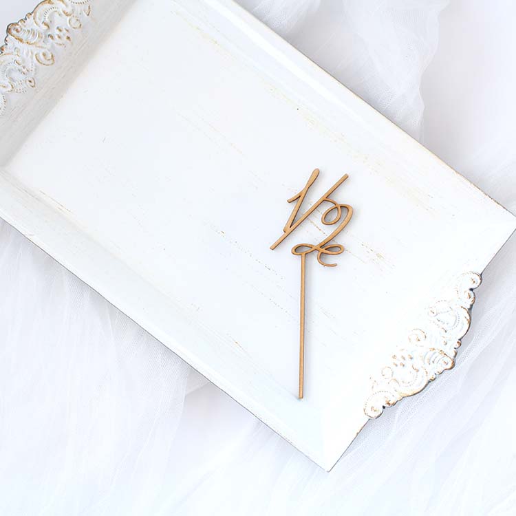 【ポイント10倍！7/4(金)20:00~7/11(金)1:59】antique シリーズ ◆ 1/2 ケーキトッパー 木製 日本製 誕生日 ケーキ ハーフ half birthday 祝い 記念 バースデー スマッシュ 成長記録 おしゃれ 赤ちゃん デコレーション お祝い かわいい 映え 飾り ケーキストッパー 人気