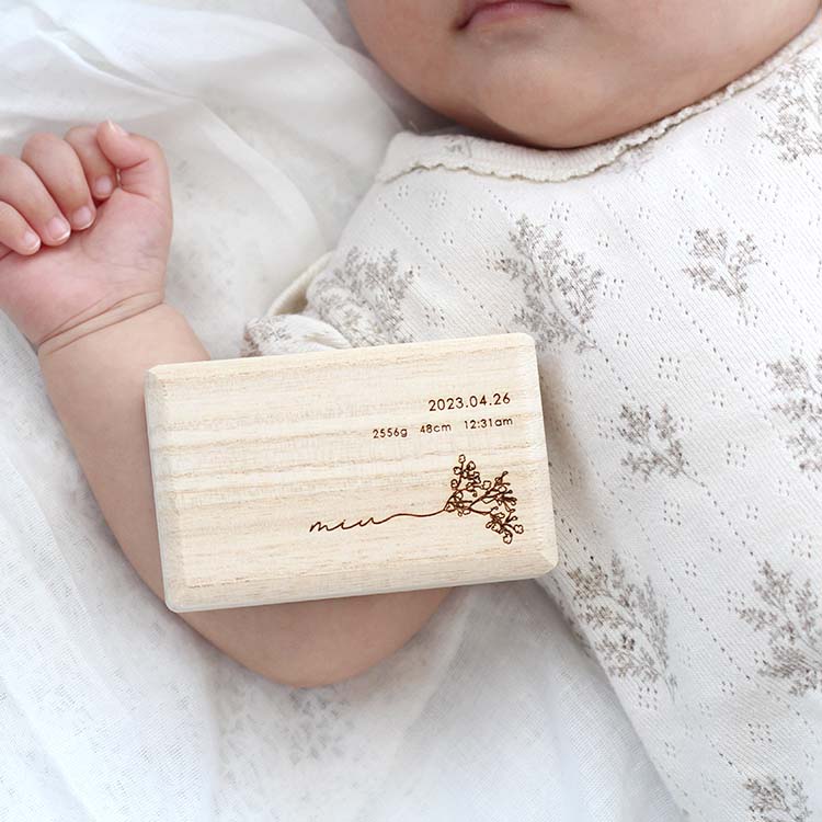 【ポイント10倍！11/20(木)20:00~11/27(木)1:59】【B】 へその緒ケース【 誕生花 】birth flower 臍の緒 出産 準備 祝い 入院 新生児 プレゼント かわいい 可愛い 人気 シンプル ナチュラル インスタ おしゃれ 臍 花 名入れ 2