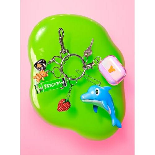 コンディション（ 盤 :A // パッケージ　 :A-)商品Spec 【Blu-rayディスク】発売日 2025/09/17品番 ENZT-21 (SME) 2枚組JAN 4582792950016定価7700【中古】 BD / あいみょんAIMYON TOUR 2024-25 “ドルフィン・アパート” IN 大阪城ホ [ENZT-21]（ 盤:A /パッケージ:A-) 【収録内容】[1](1)リズム64(2)ラッキーカラー(3)会いに行くのに(4)幸せになりたい(5)駅前喫茶ポプラ(6)ハルノヒ(7)あのね(8)真夏の夜の匂いがする(9)マトリョーシカ(10)朝が嫌い(11)マリーゴールド(12)猫にジェラシー(13)姿(14)裸の心(15)私に見せてよ(16)マシマロ(17)愛を伝えたいだとか(18)愛の花(19)君はロックを聴かない(20)RING DING(21)夢追いベンガル(22)貴方解剖純愛歌〜死ね〜(23)ざらめ(24)葵[2](1)off shot movie “こんなに、尺イルカ?”