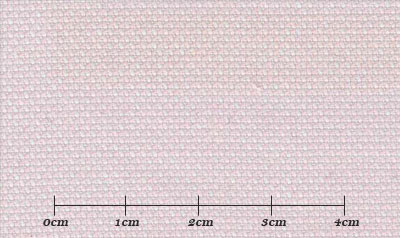 ブランドファーストコレクション 素材NO3010315030 色　柄ピンク系織柄 混紡率綿50％ ポリ50％ 素材特徴 生　産日本製 お届け目安注文確定から約40日程度 注文方法【簡単オーダー】衿型やカフス等の主要デザインやサイズを選び『ご購入手続きへ』よりご注文を完了して下さい。選んだ主要デザイン以外は標準デザインにてお仕立てします。【カスタムオーダー】1.何も選ばず『ご購入手続きへ』より素材を注文下さい。2.再度この商品ページへお戻り下さい。3.細かなサイズやデザインの指定が可能なカスタムオーダー（無料）よりデザインやサイズをご指示下さい。 お役立ちリンクデザインサンプル ／ サイズ表 ／ 実物からの採寸 ／ Q&amp;A 注　意●注文者と送付先名が異なる場合は納品書は同梱しません。●色合いや仕上りサイズの若干の誤差はご了承下さい。●どのご注文方法でも、お仕立て期間を約40日程度の納期をいただいています。お急ぎの場合はその旨お伝え下さい。 用　途クールビズ ウォームビズ ビジネス ワイシャツ Yシャツ オフィススタイル スーツスタイル coolbiz 対応。 結婚式 誕生日 お祝い 贈物 贈り物 ギフト バレンタインデー 卒業祝い 入社祝い 母の日 父の日 敬老の日 クリスマス プレゼント 就活用 就職活動 等の プレゼント ギフトにもおすすめ。新作続々入荷中。