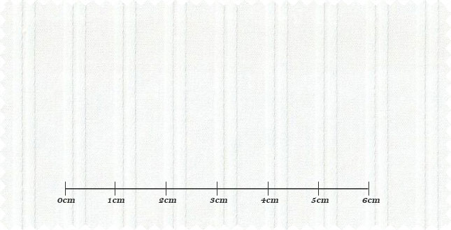 ブランドロイヤルステージ 素材NO4901230007 色　柄ホワイト系シャドーストライプ 混紡率綿100％ ポリ00％ 素材特徴GIZA 100番手高級素材 生　産日本製 お届け目安注文確定から約40日程度 注文方法【簡単オーダー】衿型やカフス等の主要デザインやサイズを選び『ご購入手続きへ』よりご注文を完了して下さい。選んだ主要デザイン以外は標準デザインにてお仕立てします。【カスタムオーダー】1.何も選ばず『ご購入手続きへ』より素材を注文下さい。2.再度この商品ページへお戻り下さい。3.細かなサイズやデザインの指定が可能なカスタムオーダー（無料）よりデザインやサイズをご指示下さい。 お役立ちリンクデザインサンプル ／ サイズ表 ／ 実物からの採寸 ／ Q&amp;A 注　意●注文者と送付先名が異なる場合は納品書は同梱しません。●色合いや仕上りサイズの若干の誤差はご了承下さい。●どのご注文方法でも、お仕立て期間を約40日程度の納期をいただいています。お急ぎの場合はその旨お伝え下さい。 用　途クールビズ ウォームビズ ビジネス ワイシャツ Yシャツ オフィススタイル スーツスタイル coolbiz 対応。 結婚式 誕生日 お祝い 贈物 贈り物 ギフト バレンタインデー 卒業祝い 入社祝い 母の日 父の日 敬老の日 クリスマス プレゼント 就活用 就職活動 等の プレゼント ギフトにもおすすめ。新作続々入荷中。