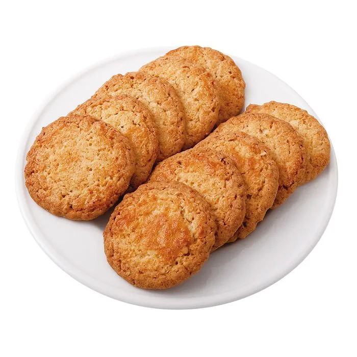 オートミールの香ばしさと有精卵のコク。ザクッと食感が楽しい、こだわりカントリークッキー有精卵とオートミールをたっぷり使用し、素材の風味を大切に焼き上げた、深川カントリーファームこだわりのカントリークッキー。オートミールならではの香ばしさとザクッとした心地よい食感に、有精卵の豊かなコクを合わせました。噛むほどに素材の味わいとやさしい甘みが広がり、素朴ながらも奥深い美味しさをお楽しみいただけます。 毎日のおやつや、コーヒー・紅茶とともに過ごすくつろぎの時間にもおすすめです。■内容量：1個■アレルギー：卵・乳・小麦■保存方法：常温■賞味期限：お届け時点で60日以上■サイズ：115×75×12mm（パッケージサイズ）■JANコード：4908648400236販売期間：～2027年1月末予定 商品終売や変更につきましては、1か月前にメルマガおよび新着情報にてご案内いたします。 ※やむを得ない事情により、事前のご案内なしで終売・変更となる場合もございます。あらかじめご了承ください。