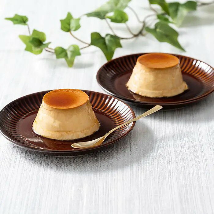 名物プリンは昭和初期丸福珈琲店で人気のメニューになっていたプリンを再現。昔ながらの風味とクリーミーで濃厚なカスタードプリン。■内容量：こだわり珈琲店の名物プリン×12個■アレルギー：卵・乳■保存方法：冷蔵■賞味期限：お届け時点で11日以上■サイズ：330×220×63mm（パッケージサイズ）※産地直送（産直）の商品です 販売期間：～2027/3/31 AM10:00予定 商品終売や変更につきましては、1か月前にメルマガおよび新着情報にてご案内いたします。 ※やむを得ない事情により、事前のご案内なしで終売・変更となる場合もございます。あらかじめご了承ください。冷蔵便でお届けします。到着後は冷蔵庫で保存してください。生産者から直接お届けするため、他の商品とは別のお届けになります。
