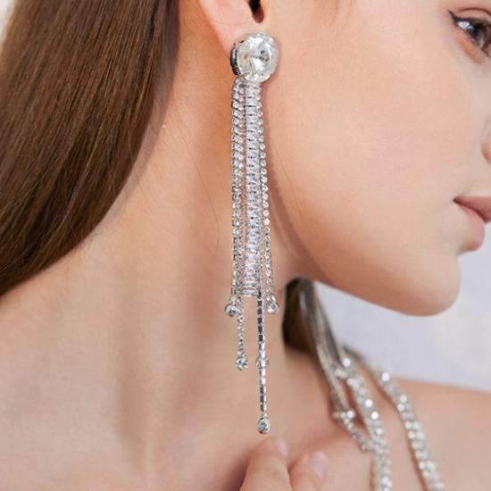 Rhinestone - 【取寄】ロングピアス ラインストーン ビジュー タッセル ぶら下がり レディース 大人 ピアス キャッチ きれいめ かわいい おしゃれ 上品 華やか エレガント 大ぶり パーティー 垂れ下がり キラキラ ブランド 結婚式 誕生日 彼女 プレゼント シルバー ゴールド アクセサリー