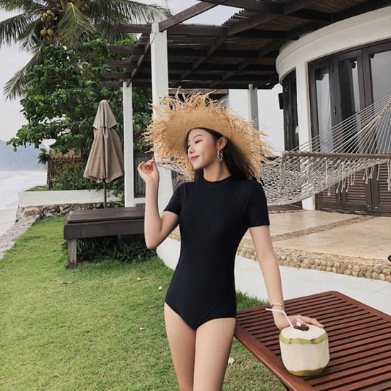 【取寄】ワンピース水着 ワンピース 体型カバー オールインワン レディース セクシー 背中見せ 半袖 シンプル ワンピース水着 ワンピース 体型カバー オールインワン レディース セクシー 背中見せ 半袖 シ