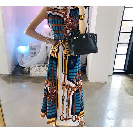 【取寄】上下セットアップ 大きいサイズ XL ワンピース風 ロングスカート ノースリーブ ツーピース 総柄 スカーフ柄 大人可愛い お洒落 個性的 リゾート ウエストリボン カジュアル 上下セット 楽ちん