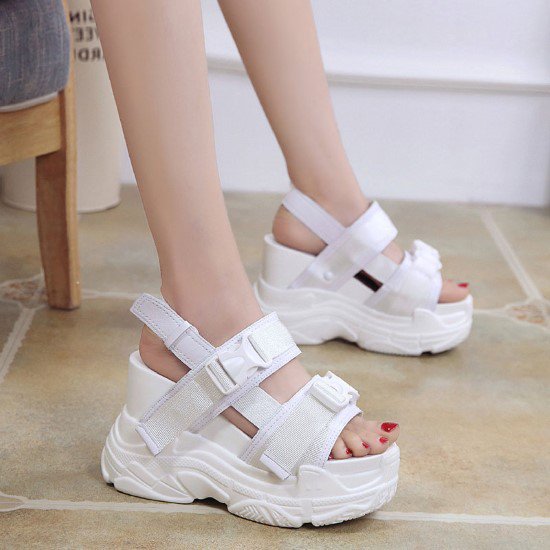 【取寄】サンダル レディース 靴 シューズ スポーツサンダル スポサン 厚底 バックル カジュアル お出かけ おしゃれ スポーティー 履きやすい 歩きやすい 疲れにくい 美脚 脚長 オープントゥ サンダル