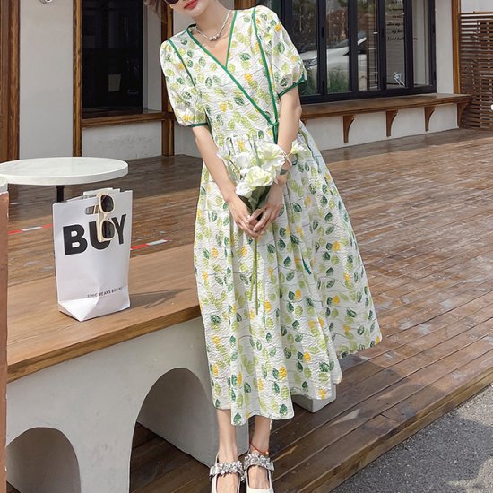 【取寄】半袖ワンピース レディース ワンピース ミドル丈ワンピース Vネック パフスリーブ ハイウエスト ルーズ ゆったり カジュアル お出かけ おしゃれ 春夏 プリントワンピース プルオーバー ワンピ 女性