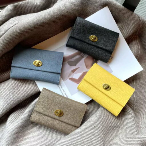 【取寄】ミニ財布 レディース 財布 ウォレット コンパクトウォレット シンプル 無地 回転ロック 差し込みバックル 牛革 レザー カードケース カード収納 小銭入れ コインケース コインパース おしゃれ 【取寄】ミニ財布 レディース 財布 ウォレット コンパクトウォレット シンプル 無地 回転ロック 差し込みバックル 牛革 レザー カードケース カード収納 小銭入れ コインケース コインパース おしゃれ