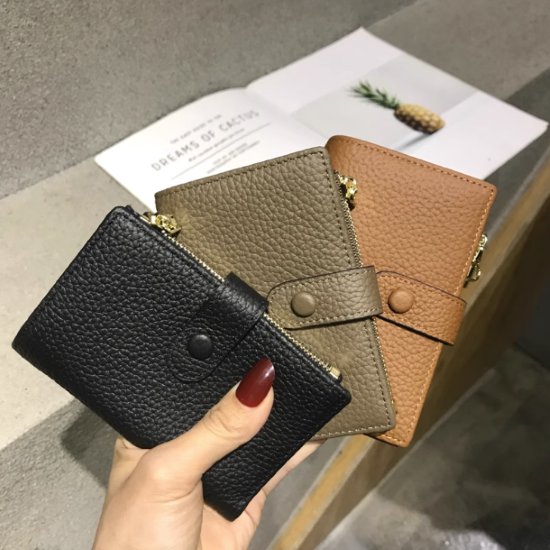 【取寄】キーケース レディース 鍵収納 鍵ケース カードスロット カード収納 カード入れ ジッパーポケット コインケース 小銭入れ コイン収納 コイン入れ 多機能 多用途 シンプル 無地 レザーケース 女性