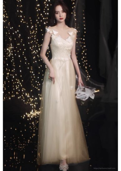 【取寄】ウェディングドレス レディース Vネック 蝶 バタフライ ノースリーブ ハートネック ハイウエスト レース ロング丈 マキシ丈 カラードレス パーティードレス イブニングドレス 華やか エレガント