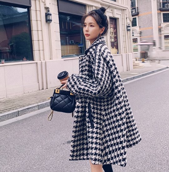 【取寄】ミドル丈コート レディース アウター 羽織 コート Aラインコート 長袖コート 千鳥格子柄 レトロ 襟あり スーツ襟 ポケット 厚手 冬 防寒 カジュアル お出かけ おしゃれ ゆったり ファッション