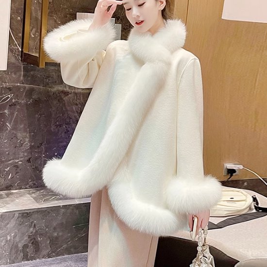 Other Jackets Jumpers - 【取寄】フェイクファーコート レディース アウター コート マント ポンチョ ケープ ふわふわ ゴージャス 羽織 きれいめ エレガント カジュアル お出かけ おしゃれ 無地 ファッション ミドル丈コート 女性