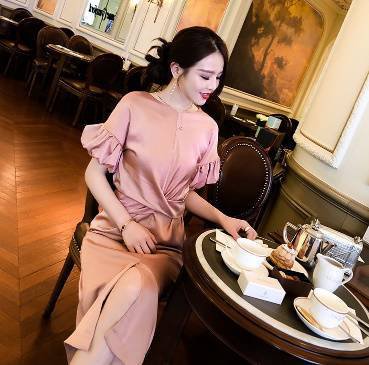 【取寄】上質サテン 光沢 ピンク クロスリボン オルチャン プチプラパーティードレス フォーマル 可愛い 結婚式 二次会 お呼ばれ 謝恩会 発表会 演奏会 大きいサイズワンピース キャバ嬢ドレス 2