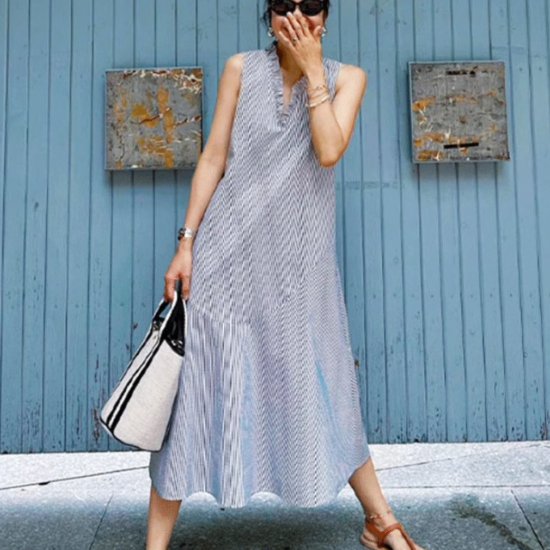 【取寄】ロングワンピース レディース ワンピース ノースリーブワンピース ストライプ Vネック フリル 夏 カジュアル お出かけ おしゃれ きれいめ 可愛い ファッション ロング丈 膝下ワンピース 女性
