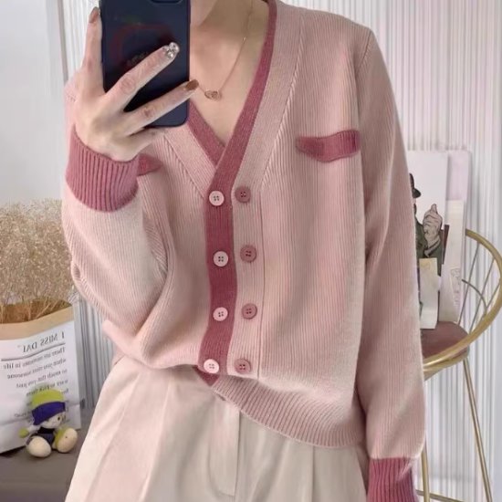 【取寄】ニットセーター レディース トップス ニット セーター ニットカーディガン 長袖 Vネック フロントボタン ダブルブレスト カジュアル お出かけ おしゃれ ゆったり ルーズ ファッション 女性 秋冬
