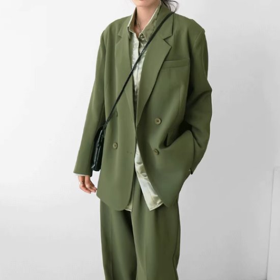 【取寄】パンツスーツ レディース 2点セット ツーピース セットアップ ジャケット 羽織 スーツ襟 ブレザー ダブルブレスト 長袖 ボトムス 長ズボン ワイドパンツ ゆったり スタイリッシュ オフィス 女性