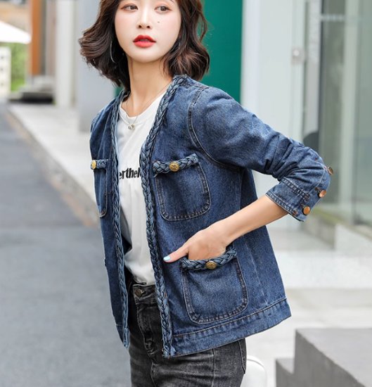 【取寄】デニムジャケット レディース アウター 羽織 ショート丈ジャケット ノーカラー 長袖 Gジャン 編み込み ゴールドボタン 金ボタン ポケット カジュアル お出かけ おしゃれ きれいめ スタイリッシュ