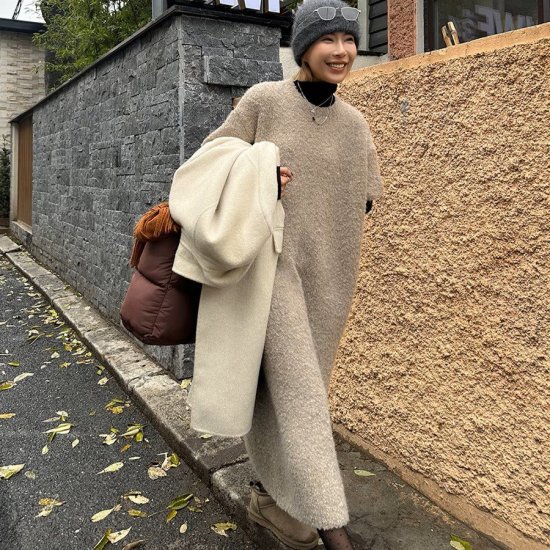 【取寄】ニットワンピース レディース 半袖ワンピース ラウンドネック ロングワンピース ニット スリット ゆったり オーバーサイズ モコモコ ルーズ かわいい ガーリー カジュアル 体型カバー おしゃれ