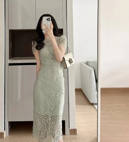 Helsa 【 Poplin Sculptural Mini Dress Women 】 ドレス レディースファッション ドレス レディース