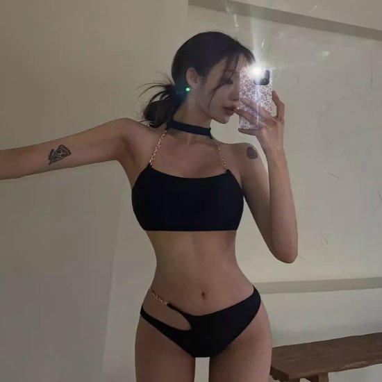 【取寄】ビキニ レディース 水着 上下セット ツーピース ホルターネック チェーン アシンメトリー 肌見せ セクシー 個性的 黒 ブラック スイムウェア ビーチウェア 夏 海 プール 海水浴 リゾート ビーチ