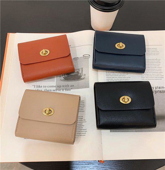 【取寄】カードケース レディース PU バックル ニッチ 無地 ブラック アプリコット レッド ネイビー 社会人 コンパクト 大人女子 エレガント ソフト 上品 シンプル デート 可愛い ファッショナブル