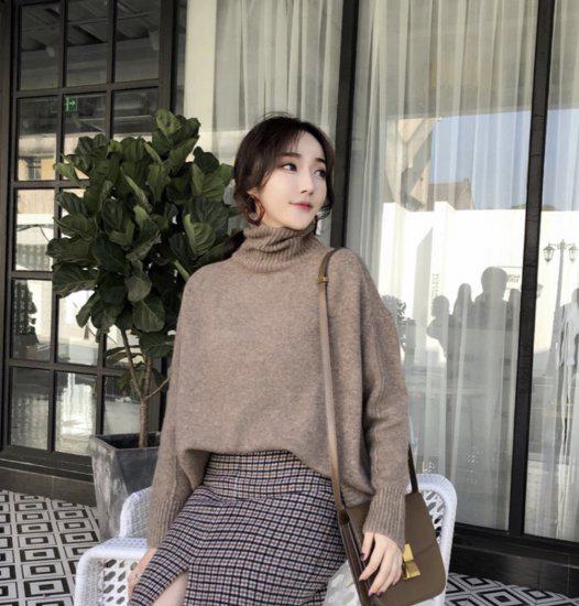 Turtleneck - 【取寄】ニット レディース セーター ニットセーター 長袖 長袖ニット タートルネック トップス ショート丈 リブ 秋冬 タートルネックニット ゆったり タートルネックプルオーバー 無地 通勤 カジュアル 大人 可愛い お洒落 暖かい 女性らしい シンプル 体型カバー ブラウン