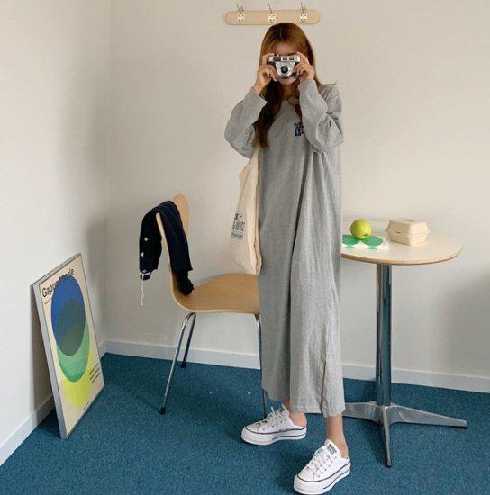【取寄】ロングワンピース ワンピース レディース 長袖 ロングワンピ ルームウェア 寝間着 部屋着 かわいい おしゃれ ガーリー レトロ ロゴ プリント ワンマイルウェア ナイトウェア ルームウェア 韓国 ゆったり 体型カバー グレー パープル ブラック ワンサイズ おうち