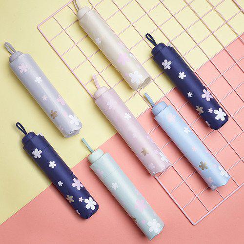 【取寄】日傘 折りたたみ レディース 晴雨兼用 コンパクト 軽量 使いやすい シンプル かわいい 花柄 カラーバリエーション カラフル 上品 可愛い 折り畳み 三つ折り 折りたたみ傘 傘袋付 手動 UVカット 日よけ 暑さ対策 完全遮光 熱中症対策 20代 30代 40代 母の日 贈り物