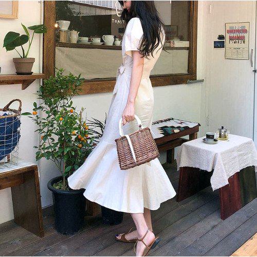 【取寄】ロングワンピース ワンピース レディース ワンピ 半袖ワンピース パフスリーブ ナチュラル きれいめ 上品 ベーシック シンプル ウエストマーク ウエストリボン ボタン レトロ サマーコーデ 無地 楽ちん 半袖 細見え 合わせやすい 大人カジュアル 体型カバー
