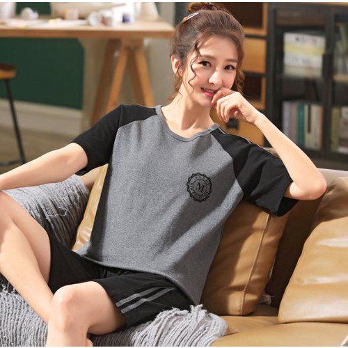 Rakuten - 【取寄】ルームウェア レディース パジャマ 寝巻き 部屋着 2点セット 上下セット 半袖 Tシャツ ショートパンツ カットソー ライン スポーティー かわいい おしゃれ 楽ちん ゆったり 体型カバー リラックス 旅行 お泊まり セットアップ ナイトウエア 大きいサイズ おうち