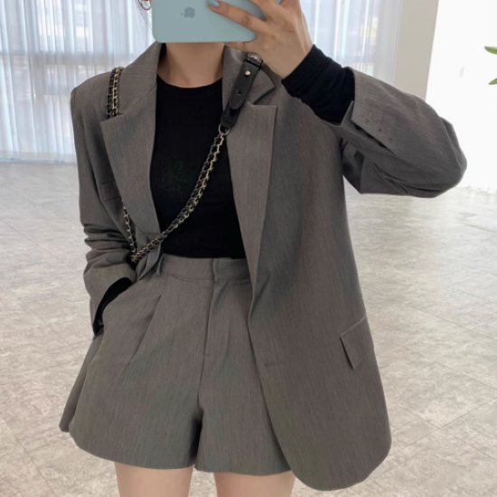 【取寄】セットアップ レディース 上下セット 2点セット ツーピース ジャケット 羽織 長袖 スーツジャケット 襟あり ボトムス ショートパンツ シンプル 無地 カジュアル お出かけ おしゃれ ファッション