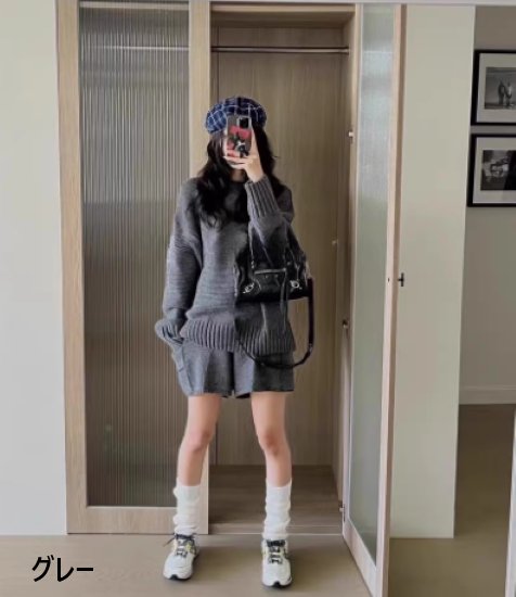 【取寄】セットアップ レディース 上下セット ツーピース 2点セット ニット トップス セーター 長袖 ラウンドネック プルオーバー ボトムス ショートパンツ カジュアル お出かけ おしゃれ ファッション