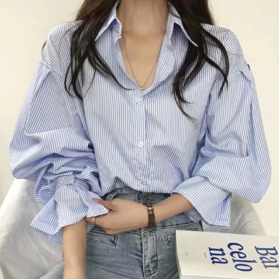 【取寄】長袖シャツ レディース トップス フロントボタン ストライプ柄 キャンディスリーブ 襟あり ポロ襟 ボリューム袖 ゆったり コットン 綿 カジュアル お出かけ おしゃれ きれいめ 女性 ファッション