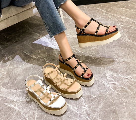 【取寄】ウエッジソールサンダル レディース 靴 シューズ 厚底サンダル ボリューム クッション スタッズ ストラップ 美脚 脚長 安定感 カジュアル お出かけ おしゃれ 歩きやすい 疲れにくい ファッション 3