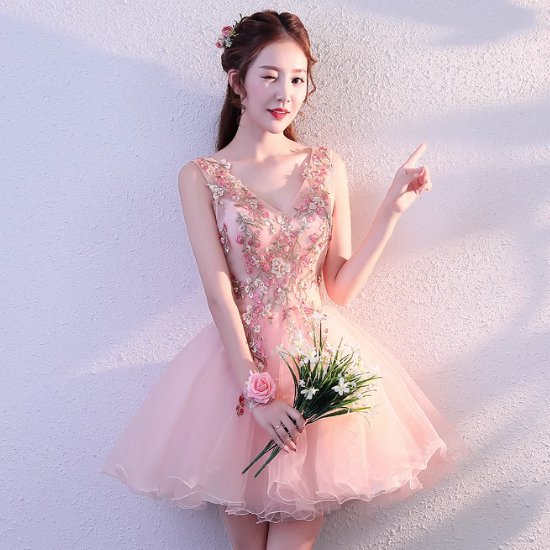 【取寄】結婚式ドレス パーティー レディースファッション ノースリーブドレス ミニドレス Vネック 花柄刺繍 レース チュールスカート バックシャン レースアップ Aライン お洒落 大人可愛い 韓国風 20代